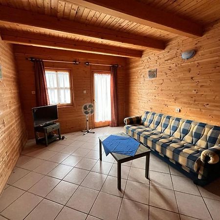 Almos Apartman Balatonfenyves Exterior photo
