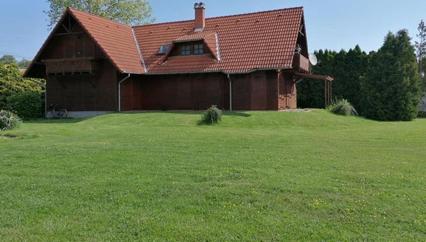 Almos Apartman Balatonfenyves Exterior photo