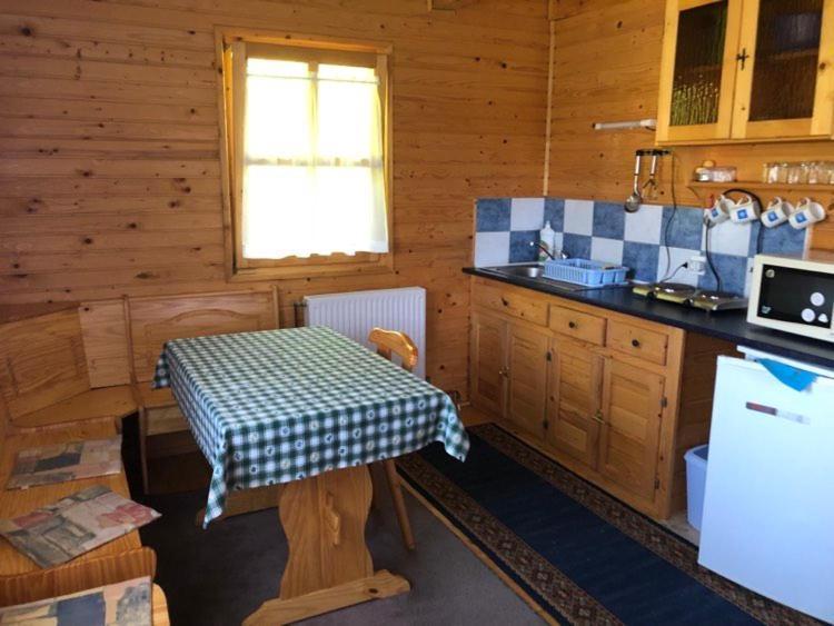 Almos Apartman Balatonfenyves Exterior photo